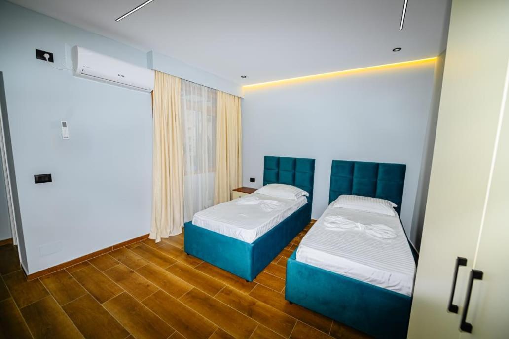 Mon Ami Boutique Hotel Shkoder Luaran gambar