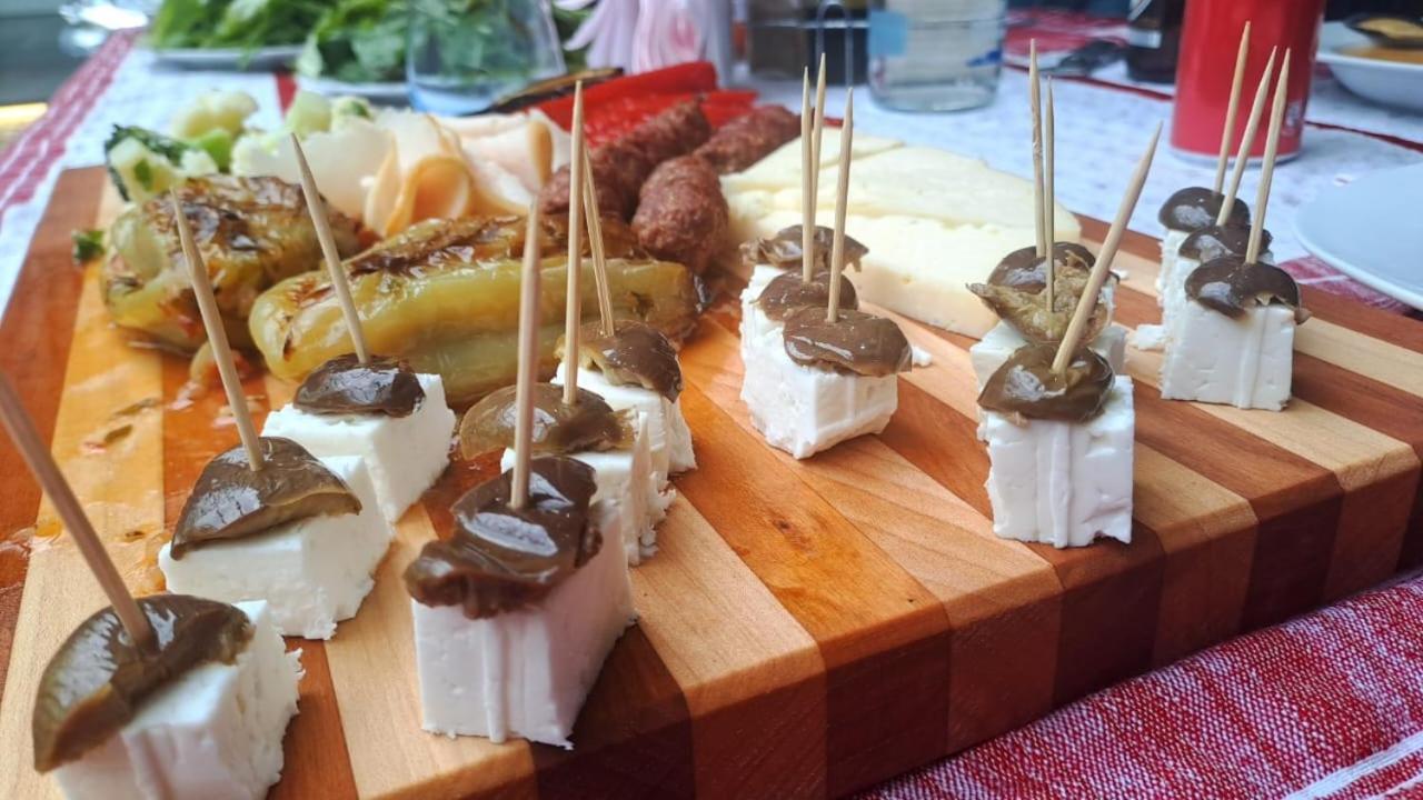 Mon Ami Boutique Hotel Shkoder Luaran gambar