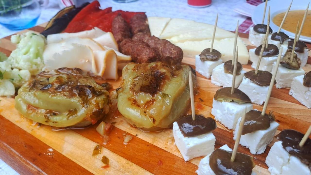 Mon Ami Boutique Hotel Shkoder Luaran gambar